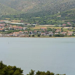 Meri Trogir