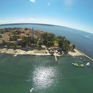 https://apartma-jelka.in-istria.net